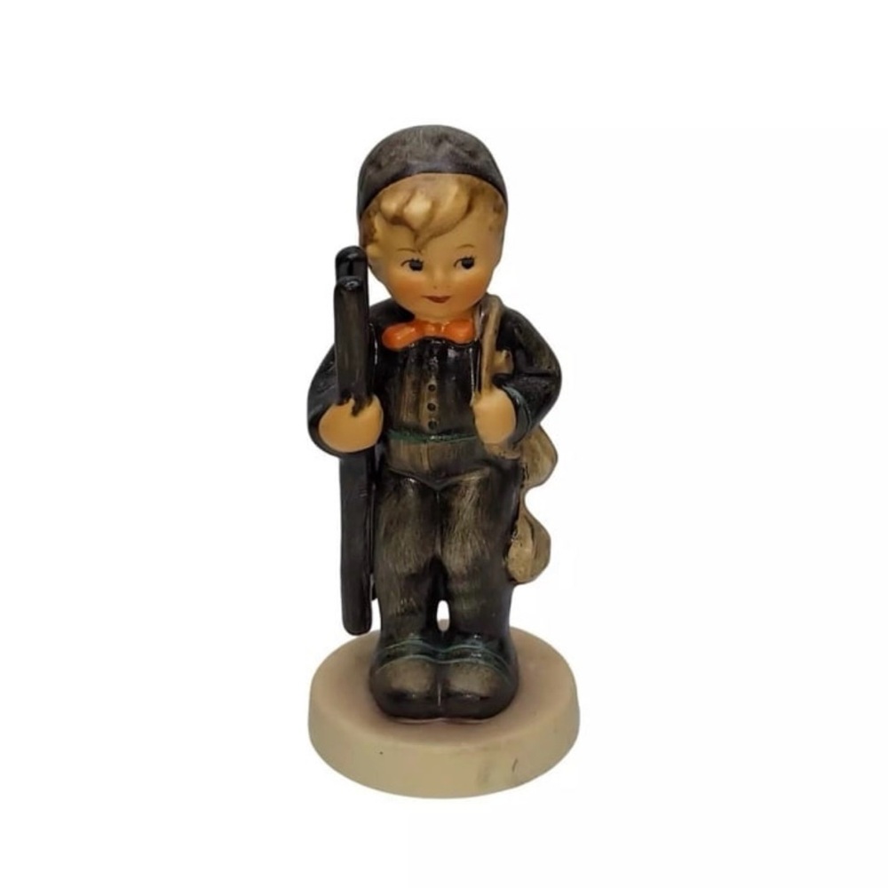 "Chimney Sweep” ~ 12/2/0 ~ Goebel Hummel ~ TMK5 ~ 1972-78 ~ 4” ~ Germany